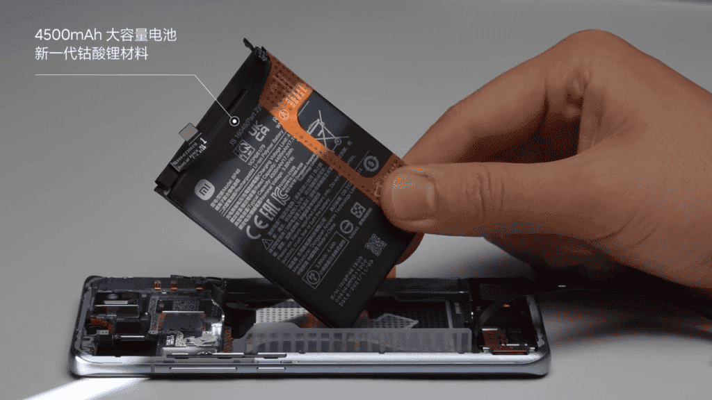 Xiaomi 12 disassembly - see the hardware stacking of this device