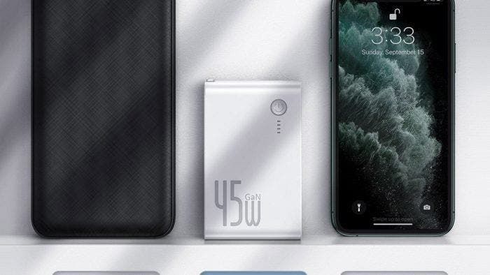 Xiaomi GaN 2-in-1 10,000 mAh power bank with a foldable pin released
