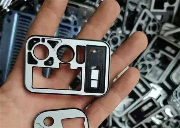 Xiaomi Mi 11 Pro rear camera structure - super-large module with small secondary screen