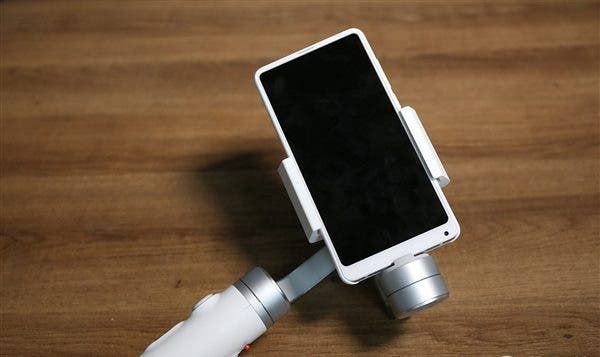 [Deal] Xiaomi Mijia 3 Axis Handheld Gimbal With 5000 mAh Battery From $115.99
