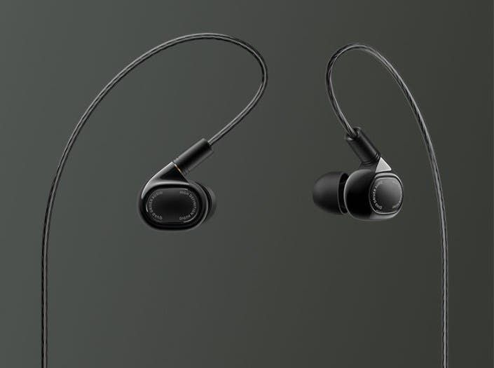 Xiaomi four-unit ring iron headphone released on Tmall for 899 yuan ($127)