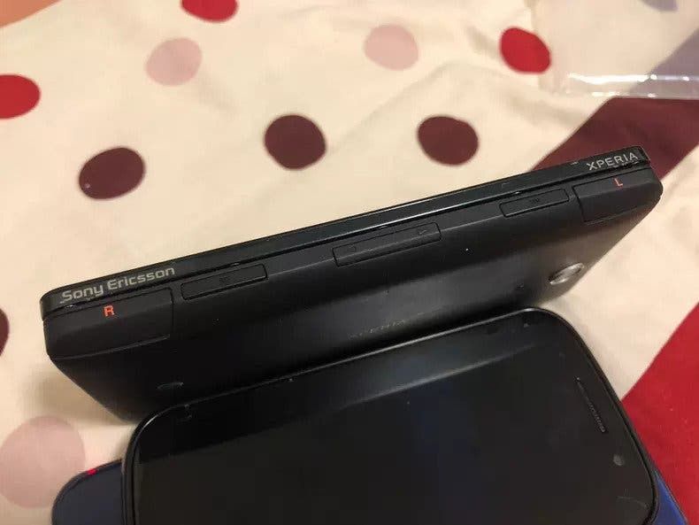 Sony Xperia Play 2 appears online - another PSP phone?