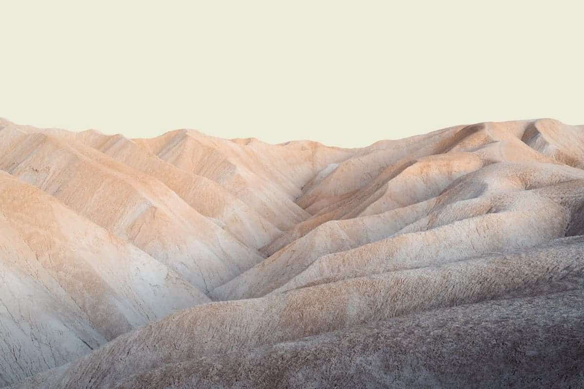 Android 12 wallpapers in high resolution are already available for download