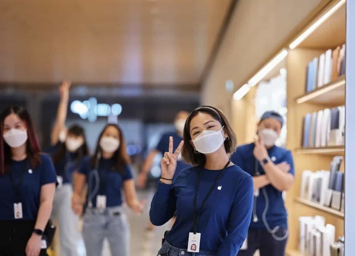 Apple has developed special masks for its employees