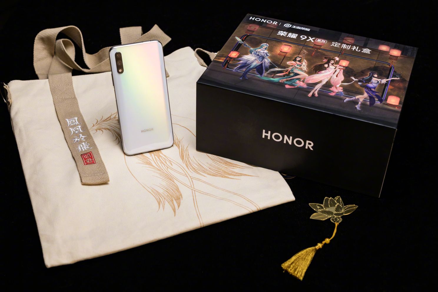 Honor 9X Honor of Kings Custom Gift Box Edition now on Sale
