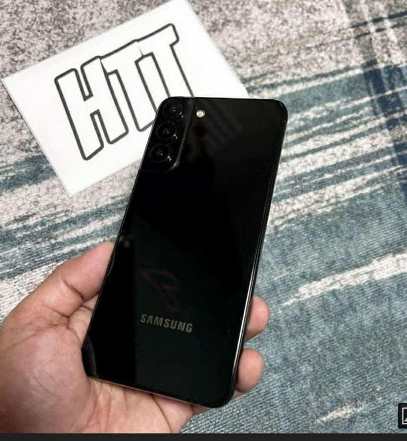 Samsung Galaxy S22 Ultra/S22+ screen brightness breaks record