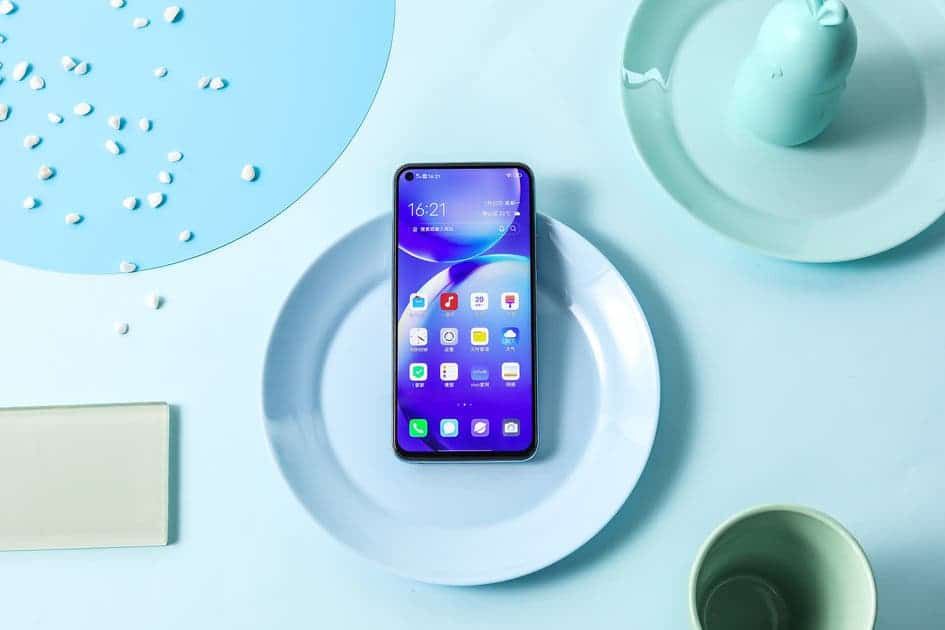 VIVO Y70s Got A New Color Option of Extracted Silver