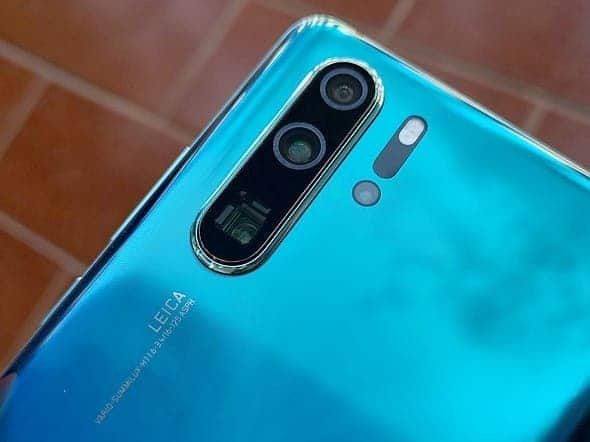 OnePlus 10 Pro will come with a 10x Periscope Zoom Lens