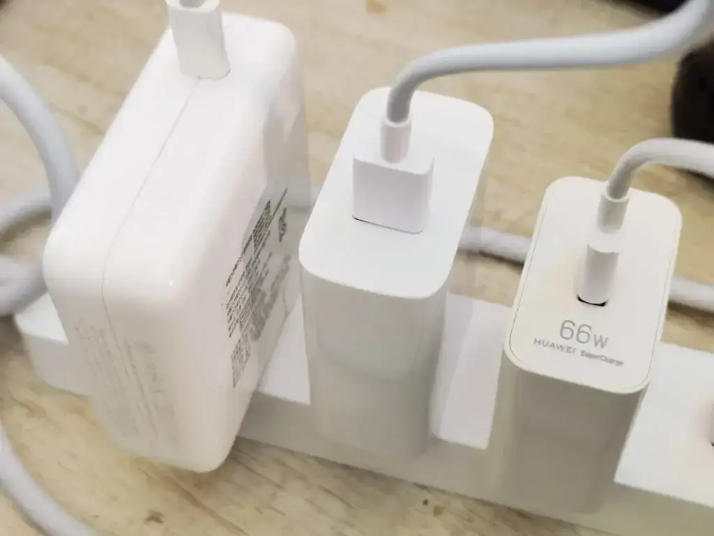 Top 7 smartphone charging protocols - why is the charging protocol so "chaotic"