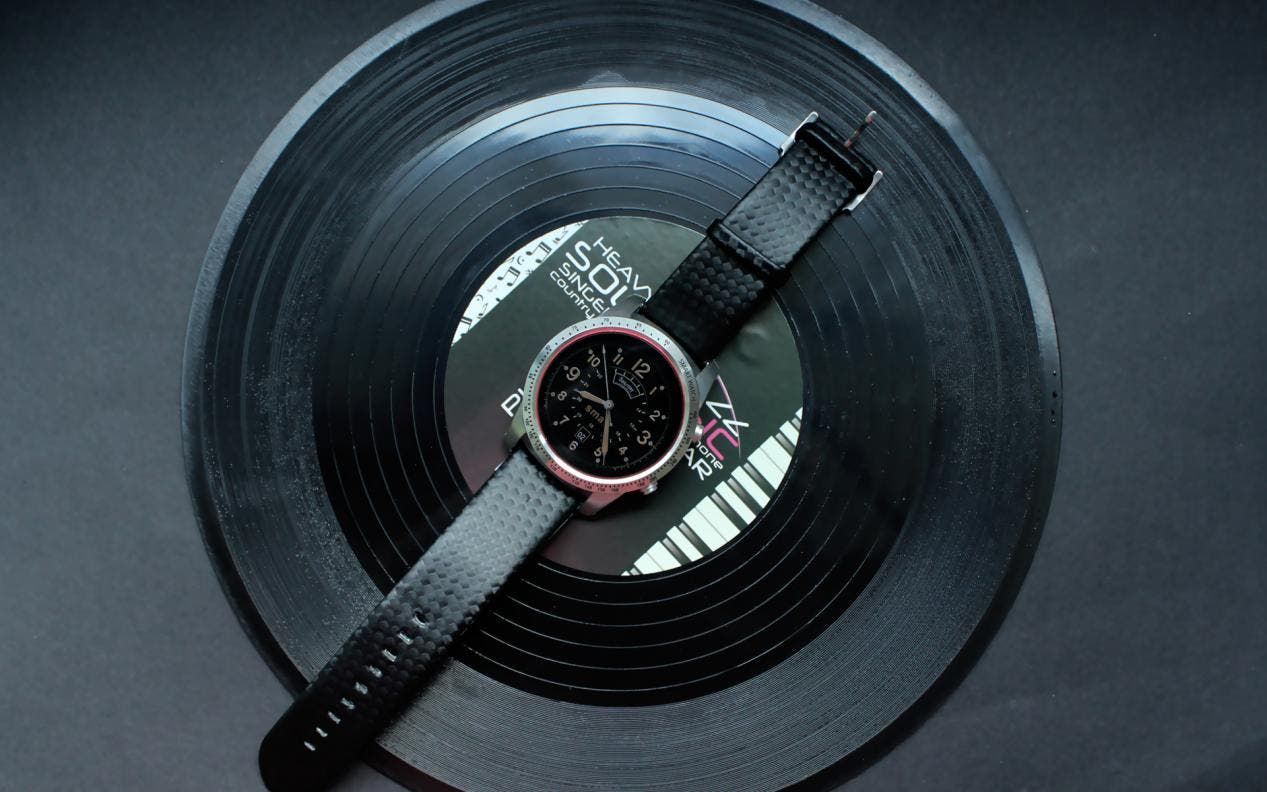 AllCall W1 Smartwatch Phone First Real Photos Released