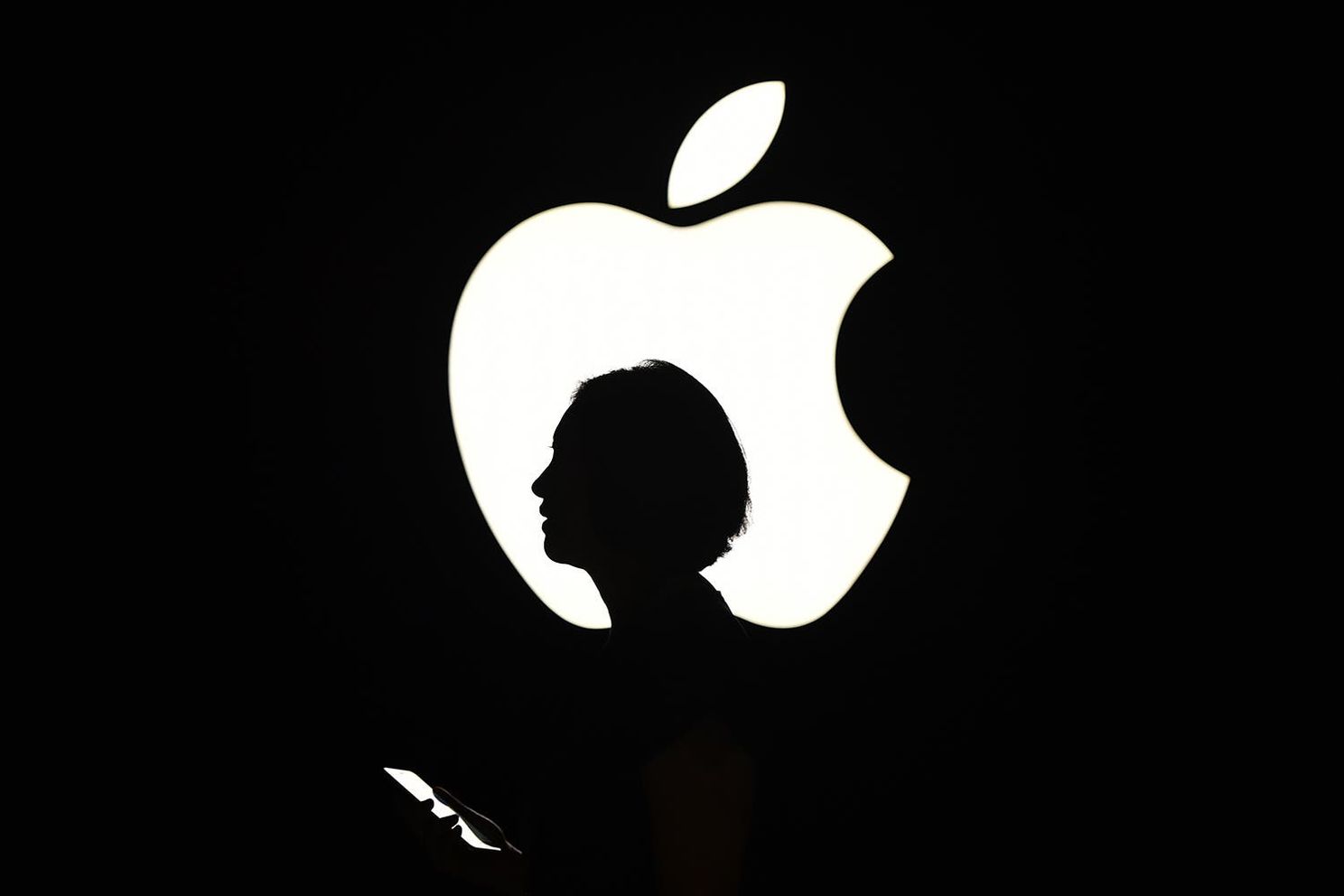 Cook: Apple will pay attention to competitors but focus on customers