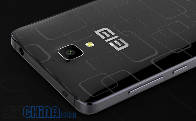 DOOGEE Hitman DG850 vs Elephone P4000