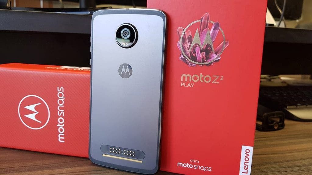 Moto Z2 Play Oreo build starts testing phase at Brazil