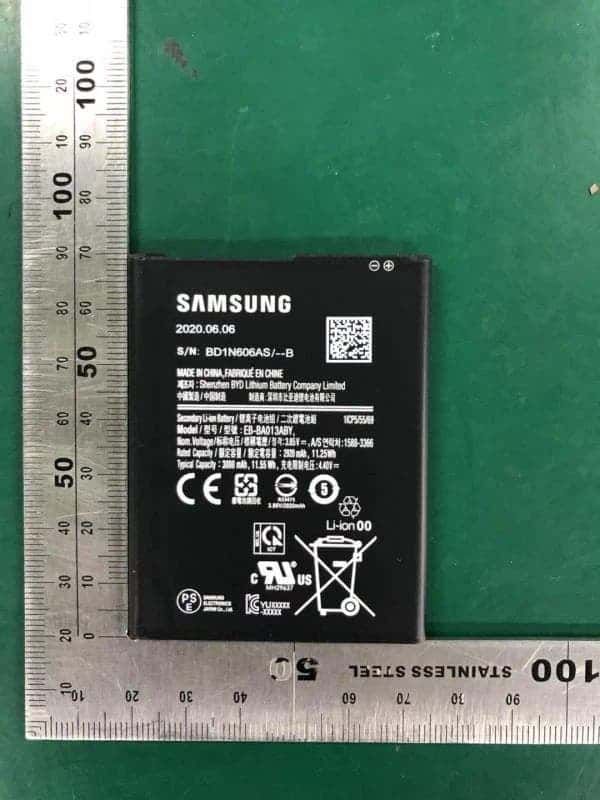 Samsung might be planning a return to removable batteries