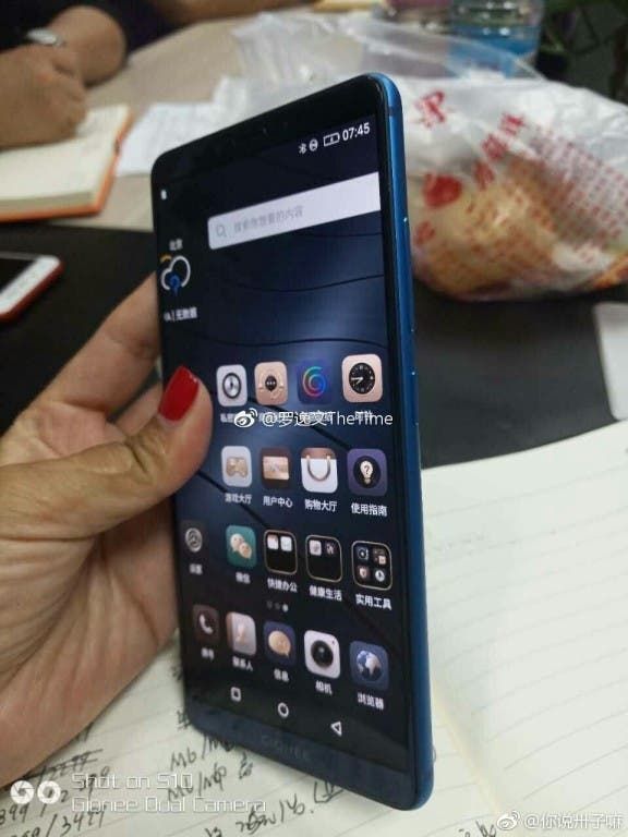 Gionee M7 live images leak, showing off its bezel-less design