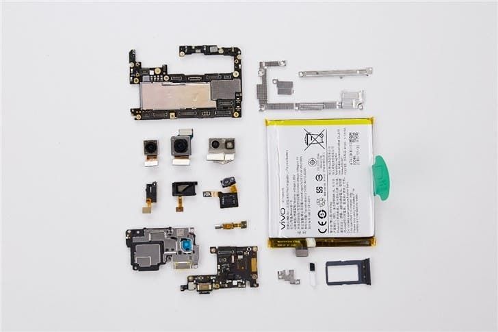 VIVO NEX Dual Display Gets Disassembled, the Two Screens don't Make it Easy
