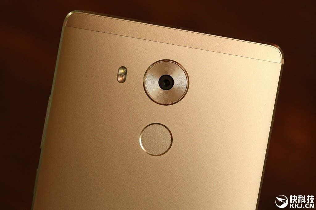 Huawei Mate 8 in photos