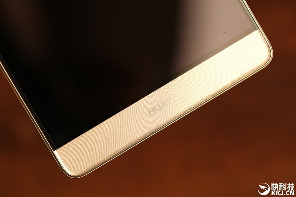 Huawei Mate 8 in photos