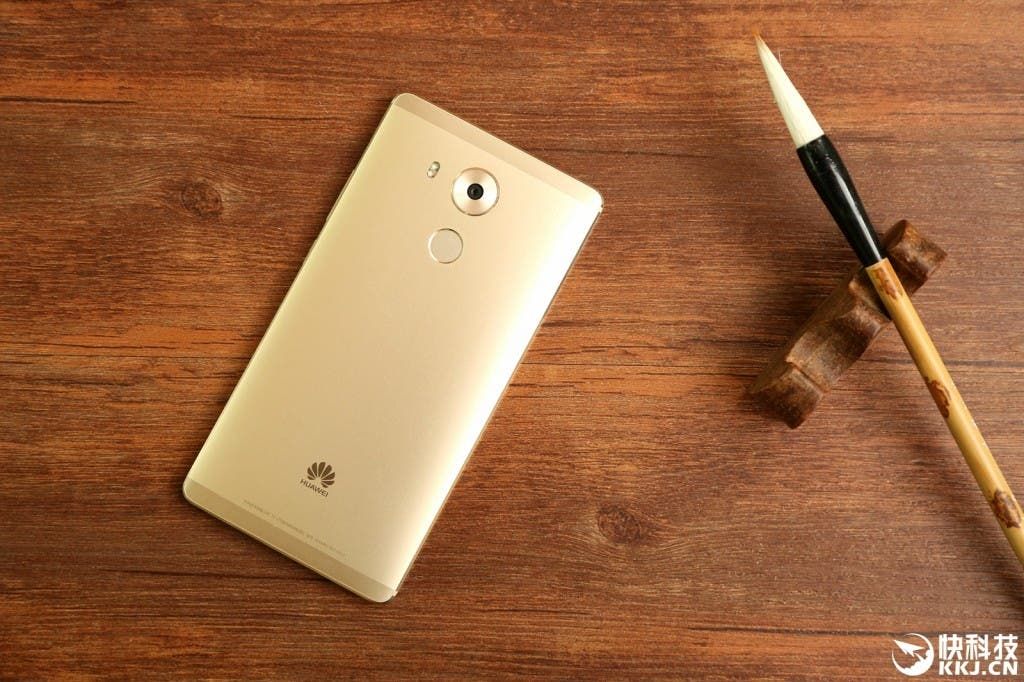 Huawei Mate 8 in photos
