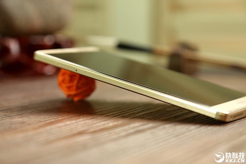 Huawei Mate 8 in photos