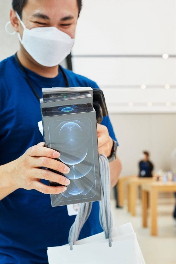 iPhone 12 mini/Pro Max now available in the global Apple Store