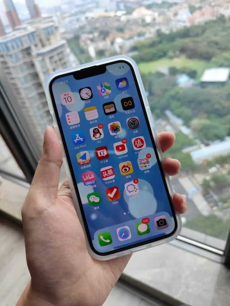 Over 40 million iPhone 13's were sold this holiday season - Analysts