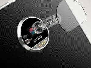 IFA 2016: Lenovo Moto Z Play and Hasselblad True Zoom