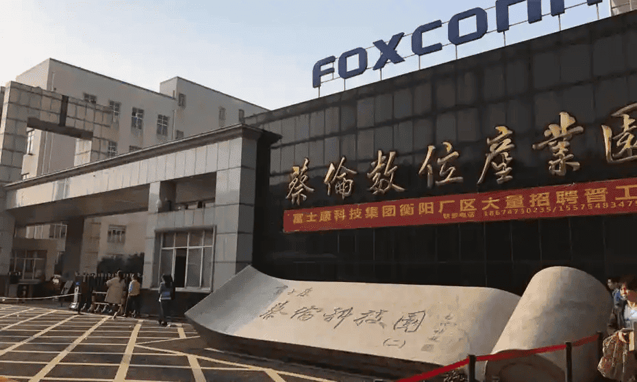 Whistleblower that tried to expose child-labor practices in Amazon China factory seeks Jeff Bezos' help