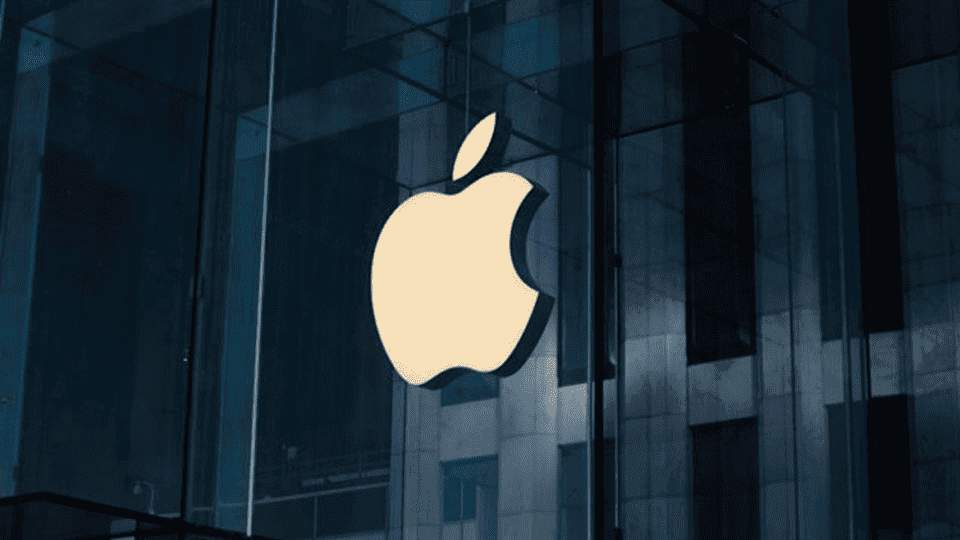 Apple & Google under investigation by UK regulators over browser dominance