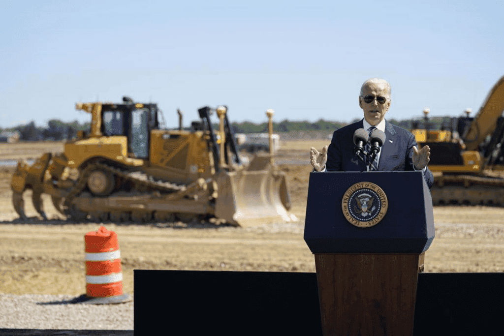 Biden visits TSMC chip plant in Arizona in light of $40 Bn investment