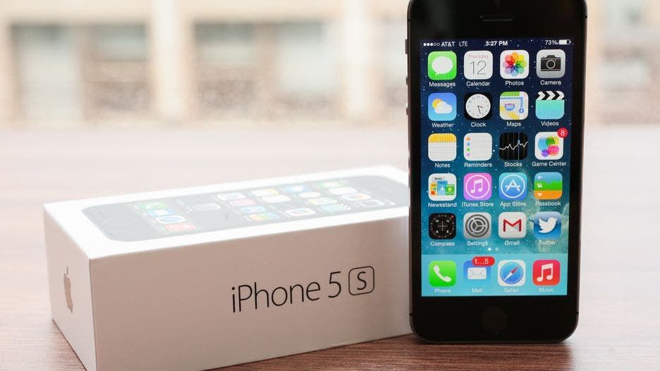 5 Years Old 4-Inch iPhone 5s