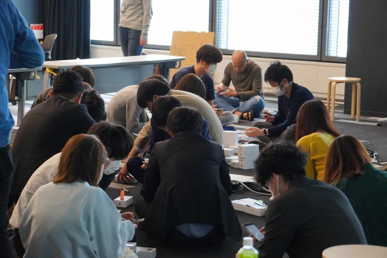 2,000 iPhone for cruise ship passengers quarantined over coronavirus