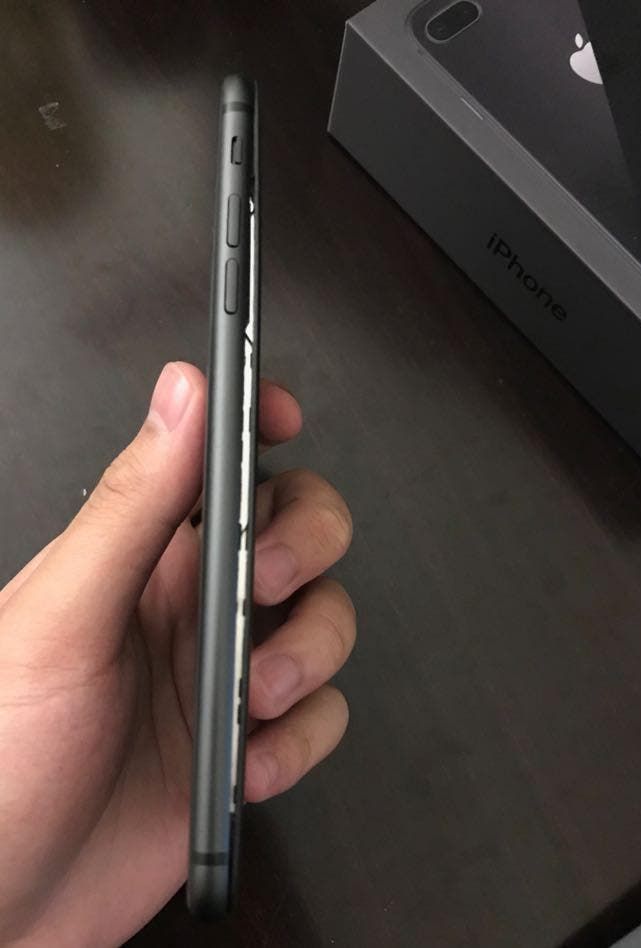 More iPhone 8 Plus Units Burst Open because of Battery Issues