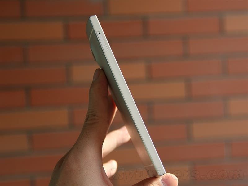 IUNI U2 review - Snapdragon 800, and flagship features at a low price