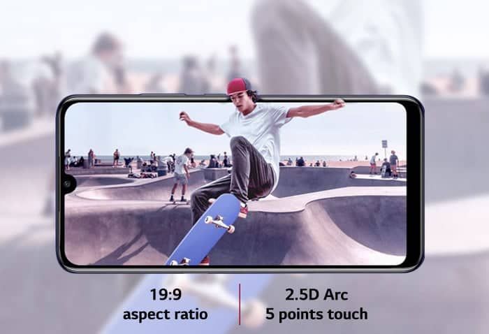 LG W10 Alpha: the cheapest LG mobile is official