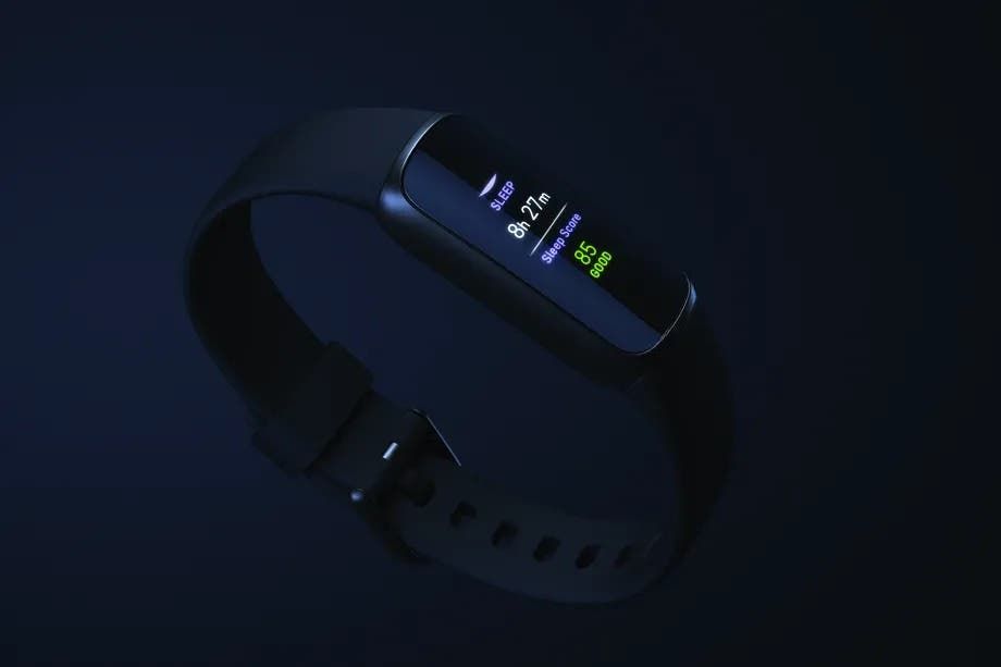 Fitbit Luxe fitness tracker goes official with $149.95 price tag!