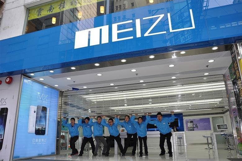 Huawei takes over Meizu's largest store in Shenzhen
