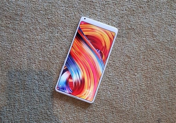 More premium Xiaomi Mi Mix 2 with 8GB RAM, all ceramic white body coming soon