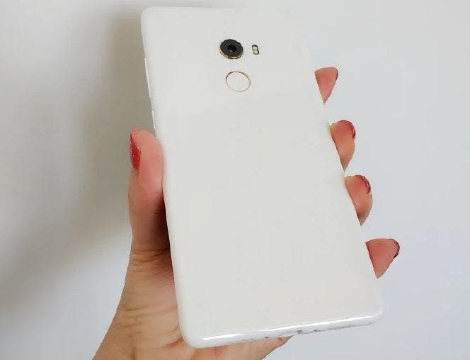 More premium Xiaomi Mi Mix 2 with 8GB RAM, all ceramic white body coming soon