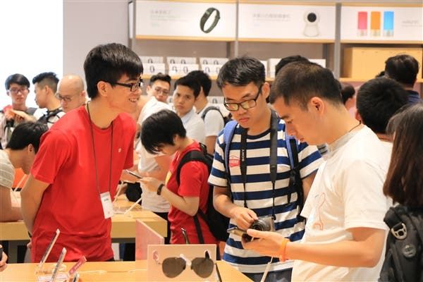 Xiaomi opens its 100th Mi Home in China