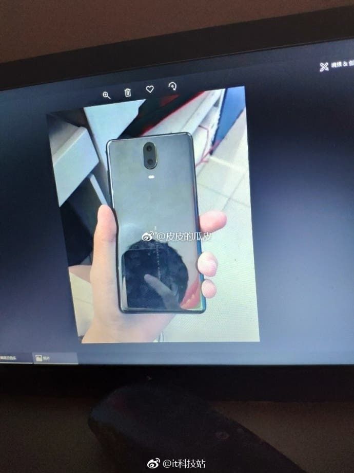 Supposed Mi Mix 3 live image leaks, shows razor-thin bottom bezel