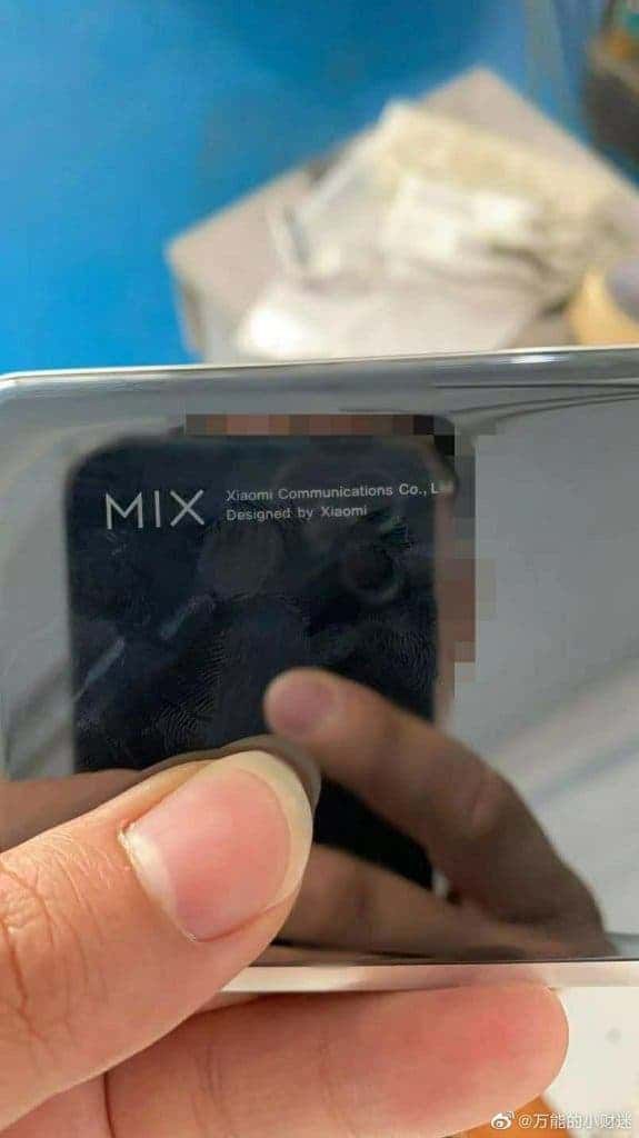 The foldable Xiaomi Mi Mix 4 smartphone has appeared in new live photos