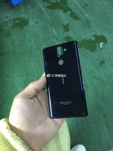 Nokia 9 leaks in new image, camera bumped sighted