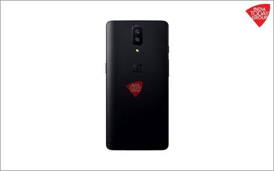 OnePlus 5 image leaks, comes with dual camera setup