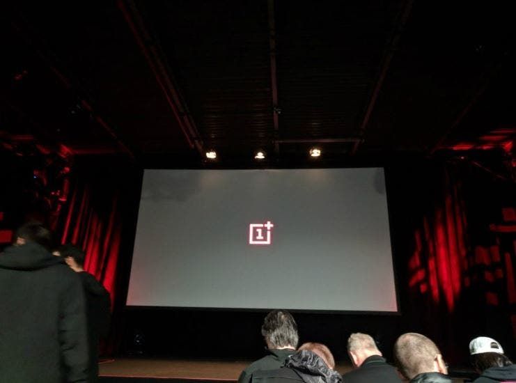 Just In: 6-inch bezel-less OnePlus 5T Goes Official