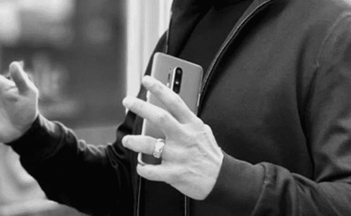OnePlus 8 Pro appears in the hands of Robert Downey Jr