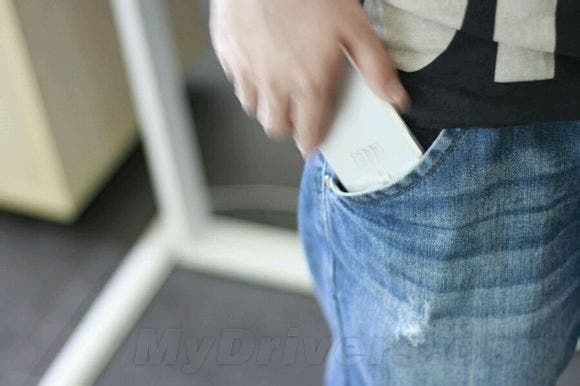 Leaked photos suggest Oppo planning a LTE phablet