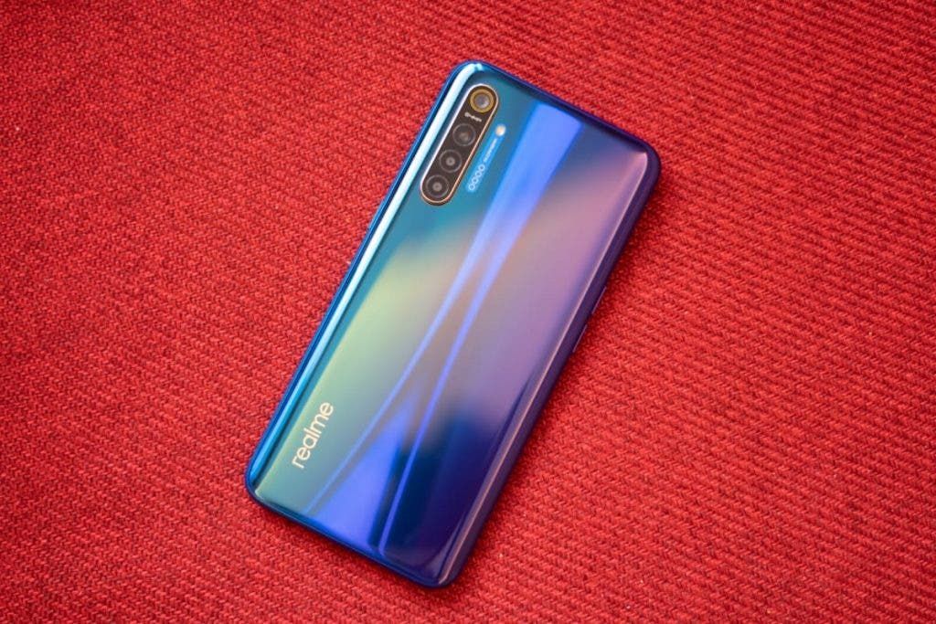 Realme XT update brings October 2019 Security patch, Dark Mode and more