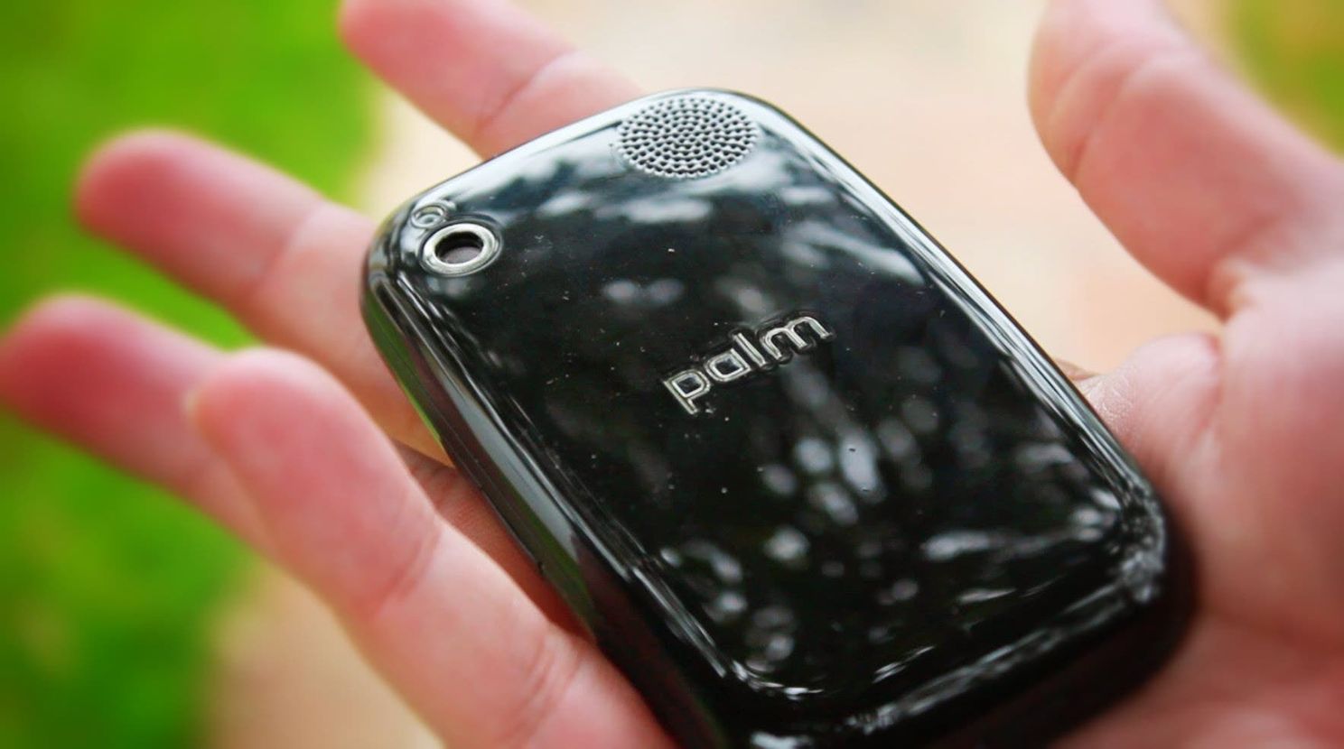 Leak: this is what the rumoured upcoming Palm phone could look like!