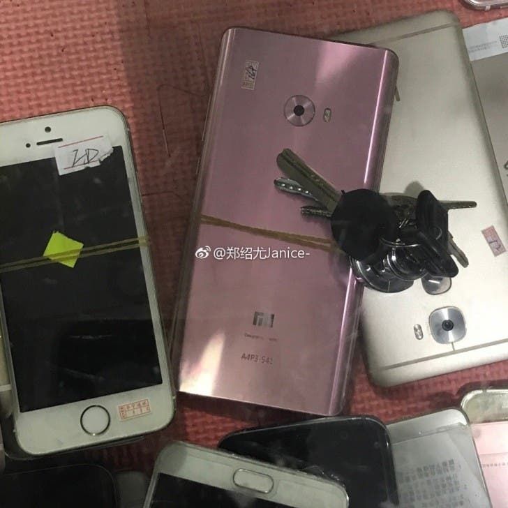 Cherry Pink color variant of the Xiaomi Mi Note 2 spotted?